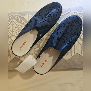 J SPORT SHOES SIZE  US 7